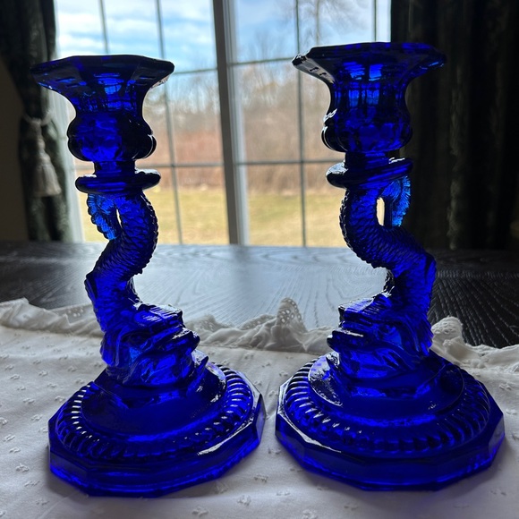 Vintage Pair of Cobalt Blue Glass Dolphin Koi Fish Candlestick Holder - Picture 5 of 16